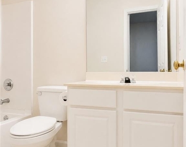 9155 Nesbit Ferry Road - Photo Thumbnail 12