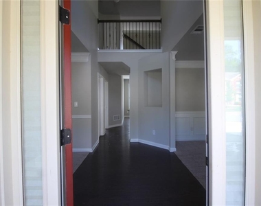 4086 Water Mill Drive - Photo Thumbnail 3