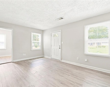 2123 Blayton Lane Se - Photo Thumbnail 8