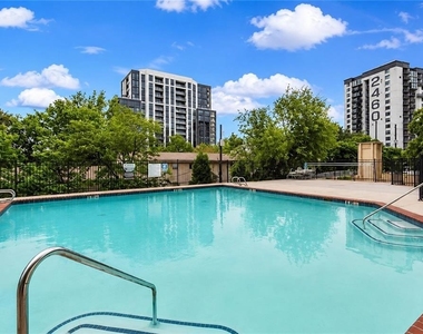 2479 Peachtree Road Ne - Photo Thumbnail 21