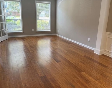 325 Bramford Way - Photo Thumbnail 2