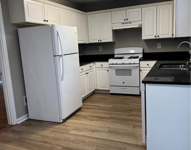 325 Bramford Way - Photo Thumbnail 3