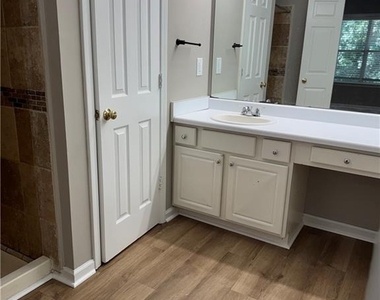325 Bramford Way - Photo Thumbnail 24