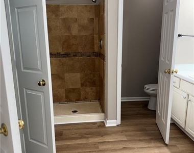 325 Bramford Way - Photo Thumbnail 28