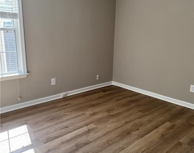 325 Bramford Way - Photo Thumbnail 15