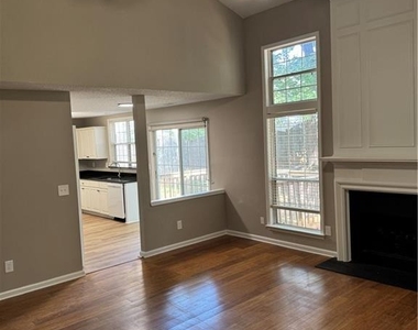 325 Bramford Way - Photo Thumbnail 11