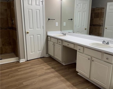 325 Bramford Way - Photo Thumbnail 26