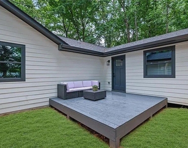 2000 Doefield Street - Photo Thumbnail 41