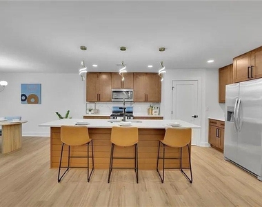 2000 Doefield Street - Photo Thumbnail 17