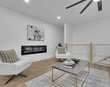 2000 Doefield Street - Photo Thumbnail 7
