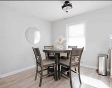 3047 Horse Shoe Drive Se - Photo Thumbnail 3