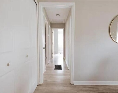 3047 Horse Shoe Drive Se - Photo Thumbnail 7