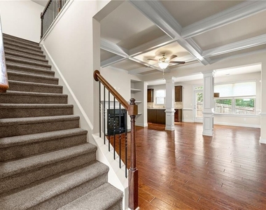 2462 Whiteoak Run Se - Photo Thumbnail 7