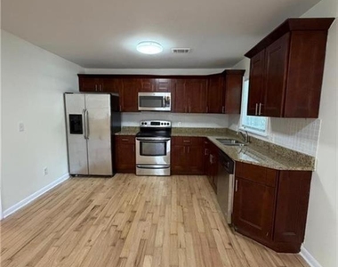 637 Parkdale - Photo Thumbnail 2