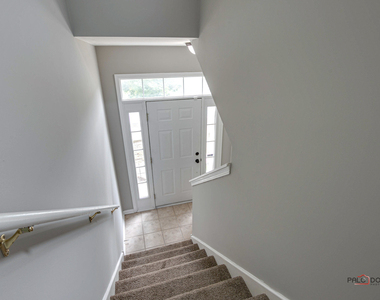 921 Summit Creek Drive - Photo Thumbnail 6