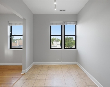 414 W Walnut Street - Photo Thumbnail 2
