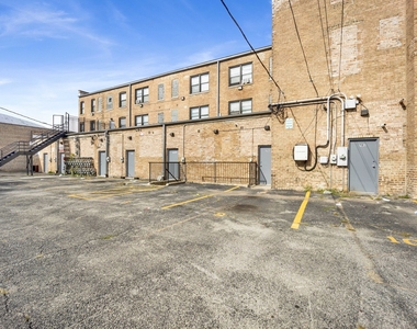 414 W Walnut Street - Photo Thumbnail 14