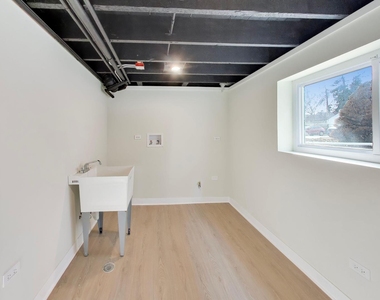 6730 W Dakin Street - Photo Thumbnail 28