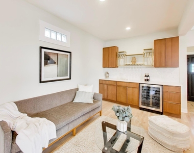 6730 W Dakin Street - Photo Thumbnail 9