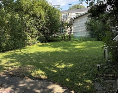 1142 Brighton Place - Photo Thumbnail 15