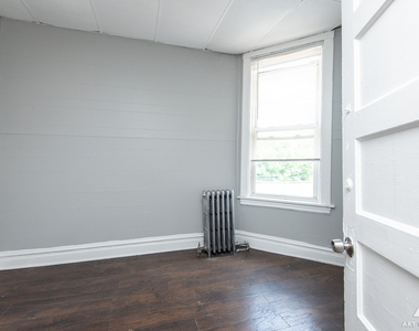 1229 E 71st Street - Photo Thumbnail 12