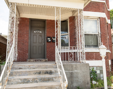 1229 E 71st Street - Photo Thumbnail 2