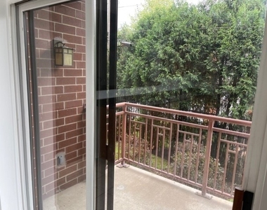 755 Diamond Lake Road - Photo Thumbnail 12