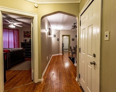 8035 S Paulina Street - Photo Thumbnail 5
