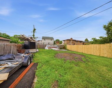 3025 140th Street - Photo Thumbnail 13