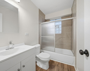 3025 140th Street - Photo Thumbnail 10