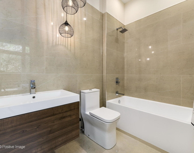 6915 N Western Avenue - Photo Thumbnail 16