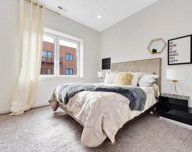 6535 W Dickens Avenue - Photo Thumbnail 13