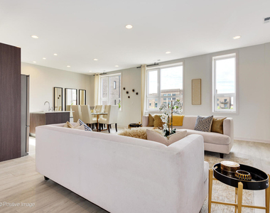 6535 W Dickens Avenue - Photo Thumbnail 3