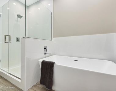 6535 W Dickens Avenue - Photo Thumbnail 15