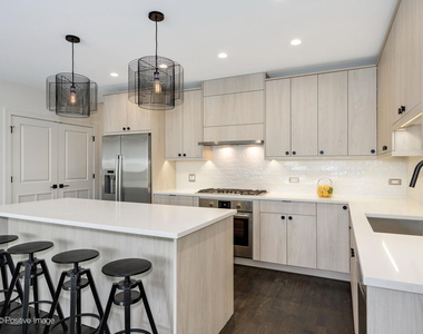 6911 N Western Avenue - Photo Thumbnail 15
