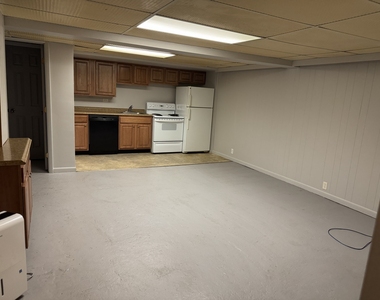 225 Panama Avenue - Photo Thumbnail 7