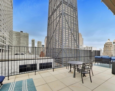 201 E Chestnut Street - Photo Thumbnail 15