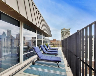 201 E Chestnut Street - Photo Thumbnail 16