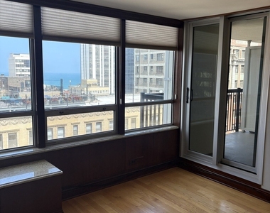 201 E Chestnut Street - Photo Thumbnail 7