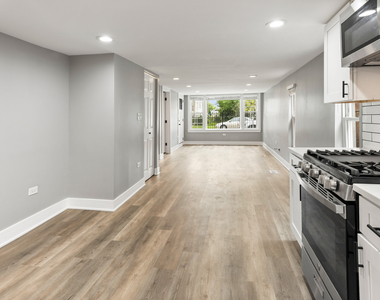 4624 N Springfield Avenue - Photo Thumbnail 5