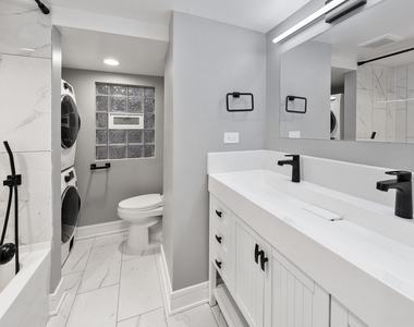 4624 N Springfield Avenue - Photo Thumbnail 14