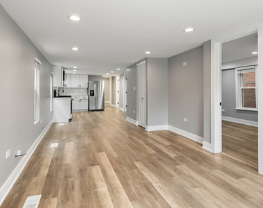4624 N Springfield Avenue - Photo Thumbnail 3