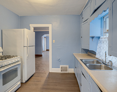 2403 Elm Street - Photo Thumbnail 7