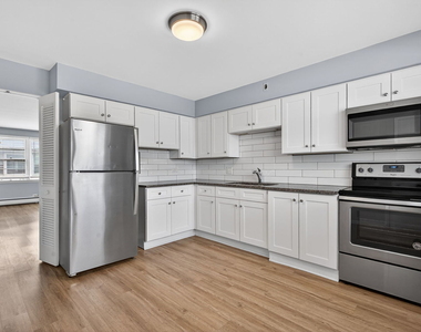 34 S Kensington Avenue - Photo Thumbnail 5
