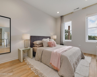 2811 Thatcher Avenue - Photo Thumbnail 11