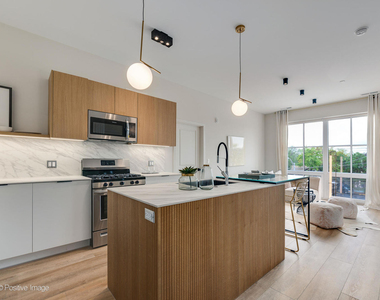 2811 Thatcher Avenue - Photo Thumbnail 3