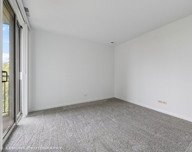 5950 Oakwood Drive - Photo Thumbnail 9