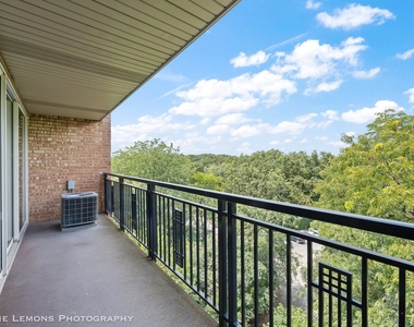 5950 Oakwood Drive - Photo Thumbnail 14