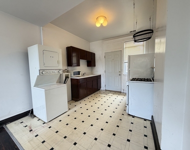 3652 N Kilpatrick Avenue - Photo Thumbnail 11