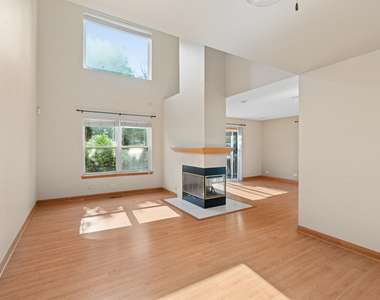 3110 Reflection Drive - Photo Thumbnail 9
